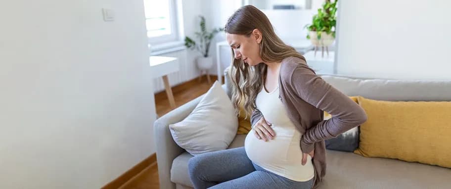 Pierwsze oznaki porodu – jak je rozpoznać i kiedy jechać do szpitala? Pierwsze oznaki porodu – jak je rozpoznać i kiedy jechać do szpitala?