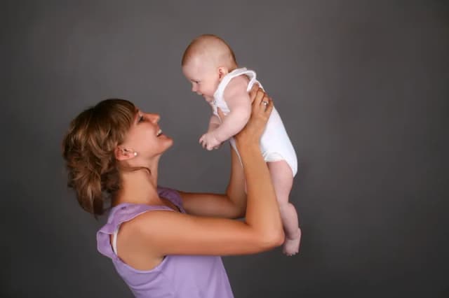 Czy samotna matka może adoptować dziecko? Wszystko o prawach i wyzwaniach adopcji w Polsce Czy samotna matka może adoptować dziecko? Wszystko o prawach i wyzwaniach adopcji w Polsce
